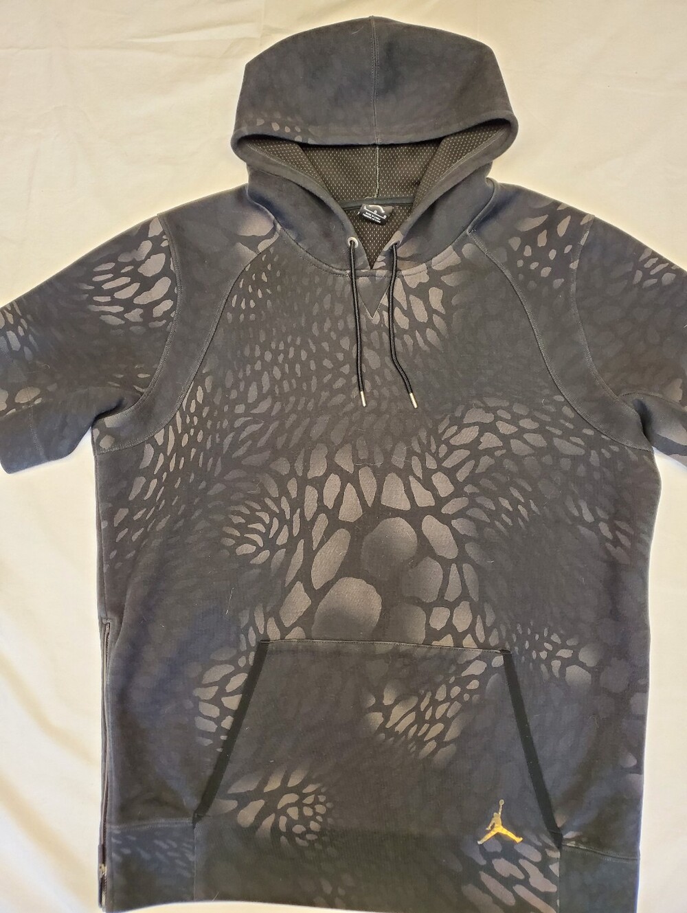 Jordan Jumpman Short Sleeve Hoodie Mens L Black Snakeskin Print Gold Logo